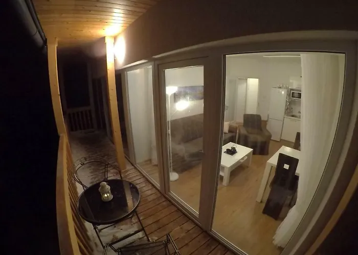 Apartment Reggie - *